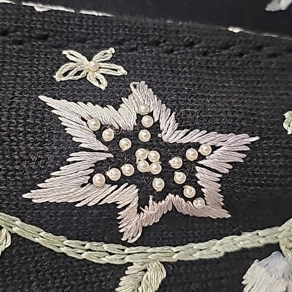 Vintage, knit, black, Victoria, embroidered, casual, sweater, 90s, 2000s, barbie - Picture 5 of 11